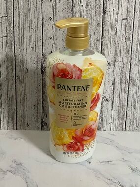 Pantene Essential Botanicals Sulfate-Free Moisturizing Conditioner -new